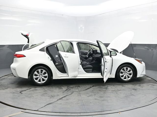 Used 2023 Toyota Corolla LE w/ Carpet Mat Package (TMS) FWD image 49