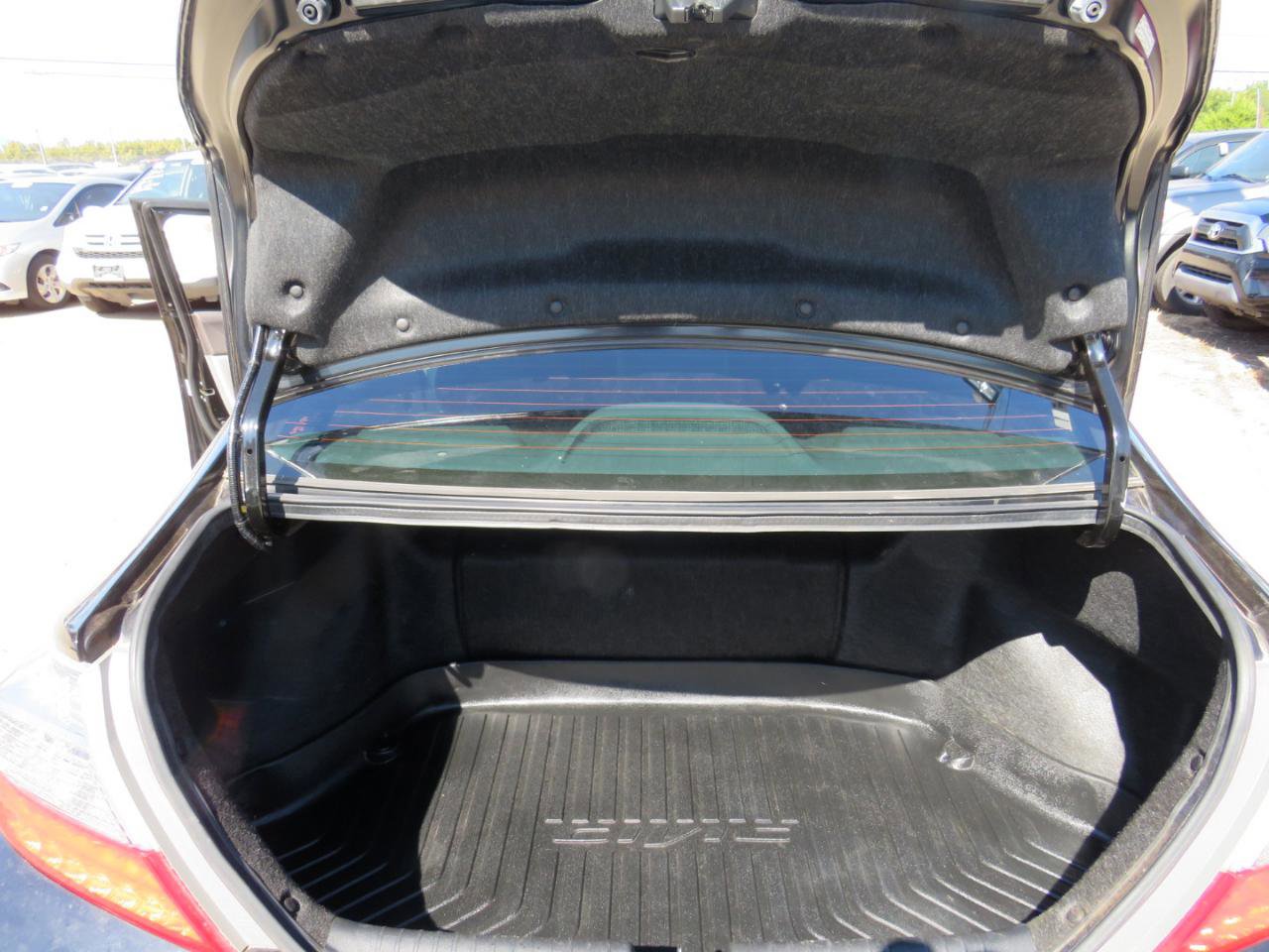 Used 2012 Honda Civic CVT AT-PZEV with Leather image 33