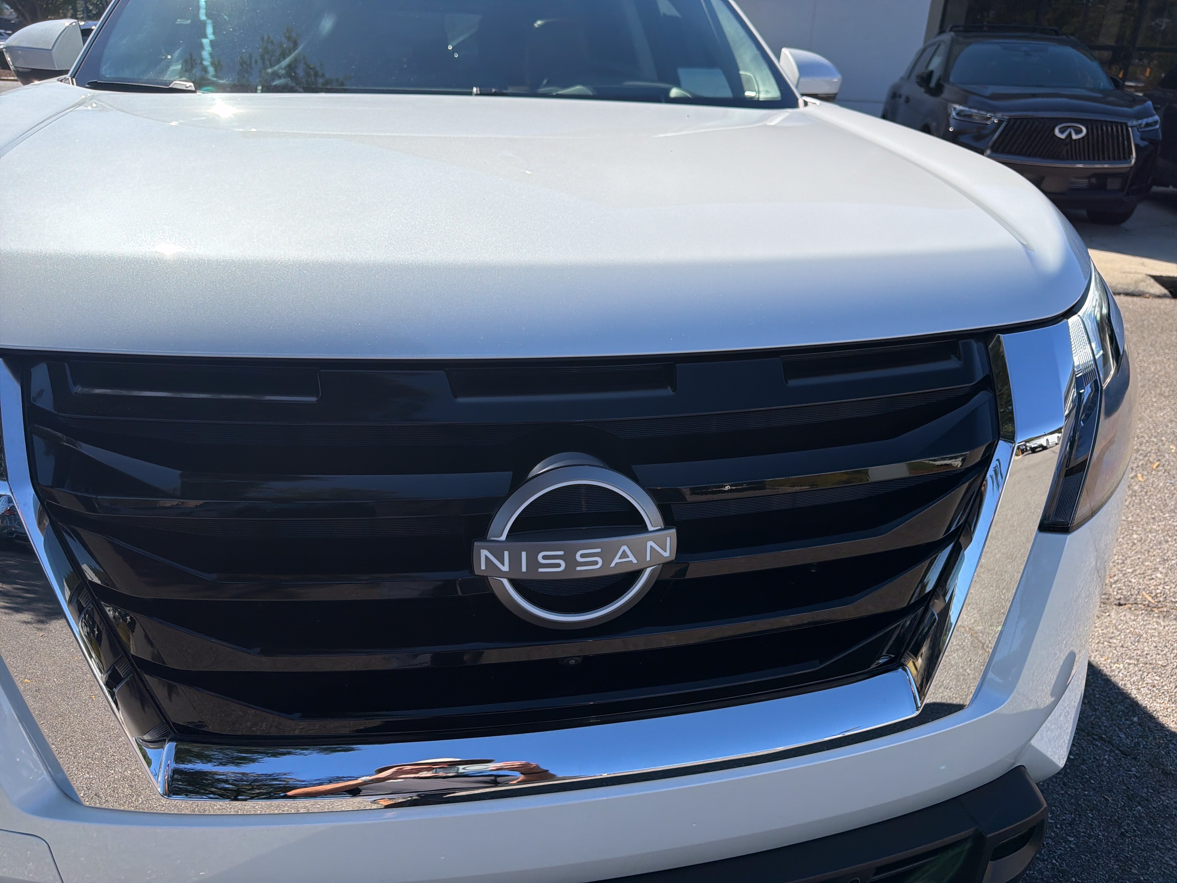 Used 2025 Nissan Pathfinder Platinum w/ Cargo Package FWD image 15