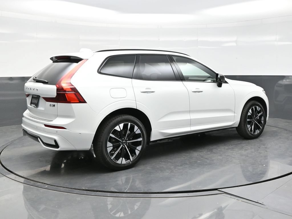 New 2026 Volvo XC60 B5 Plus w/ Climate Package AWD/4WD image 7