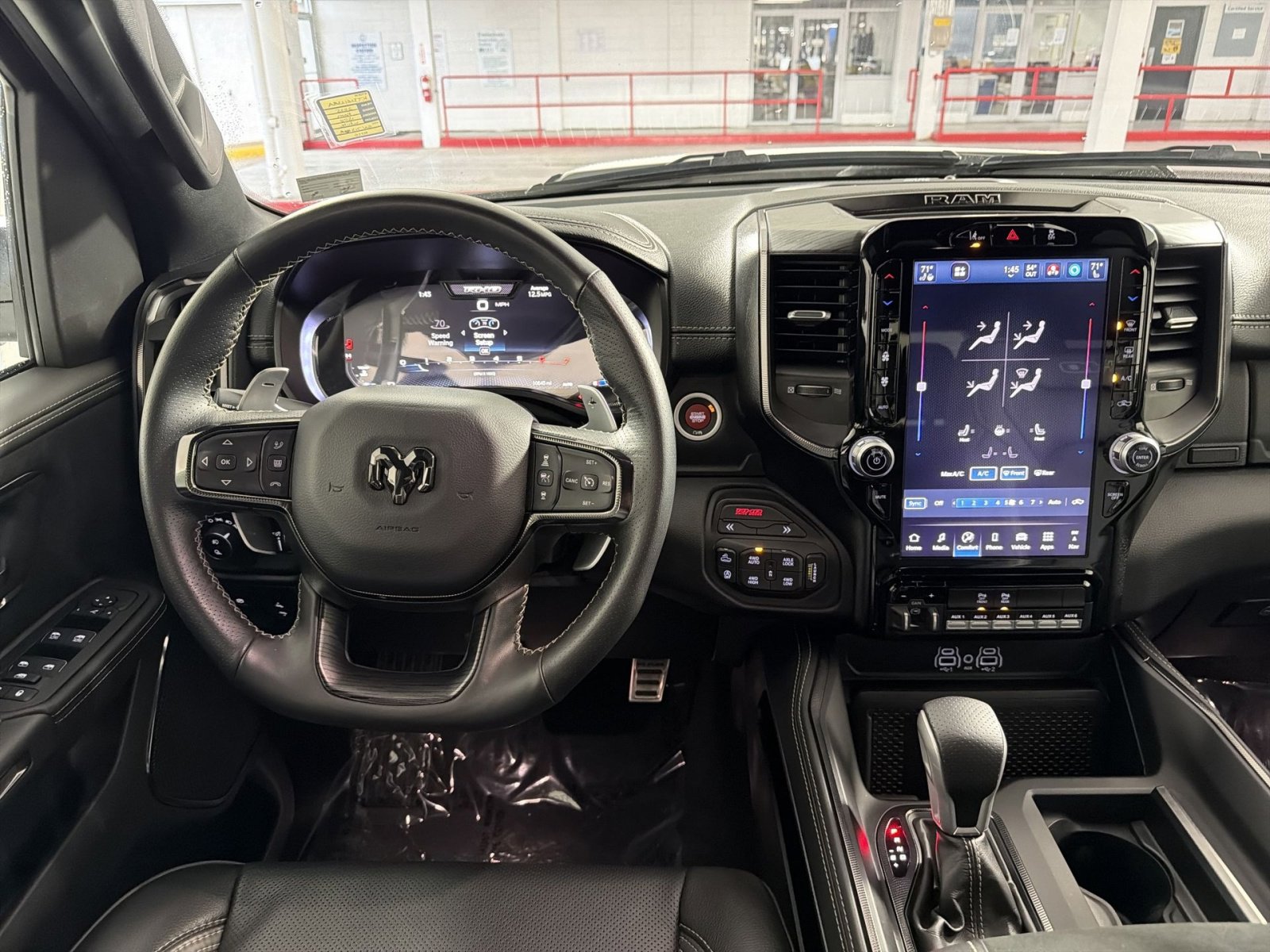 Used 2025 RAM 1500 RHO image 16