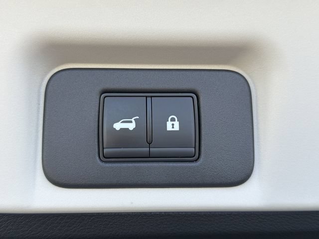 Certified 2024 Nissan Ariya FWD image 21