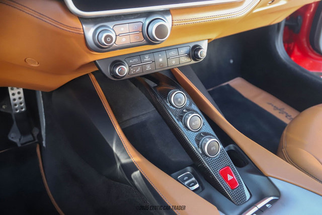 Used 2019 Ferrari Portofino image 34