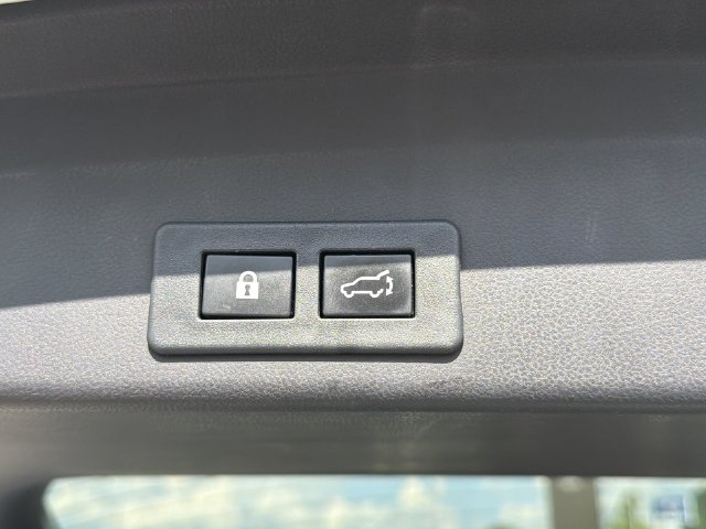 Used 2022 Subaru Ascent Limited AWD/4WD image 41