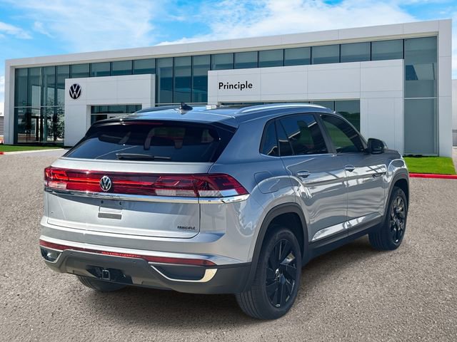 New 2026 Volkswagen Atlas Cross Sport SE FWD image 3