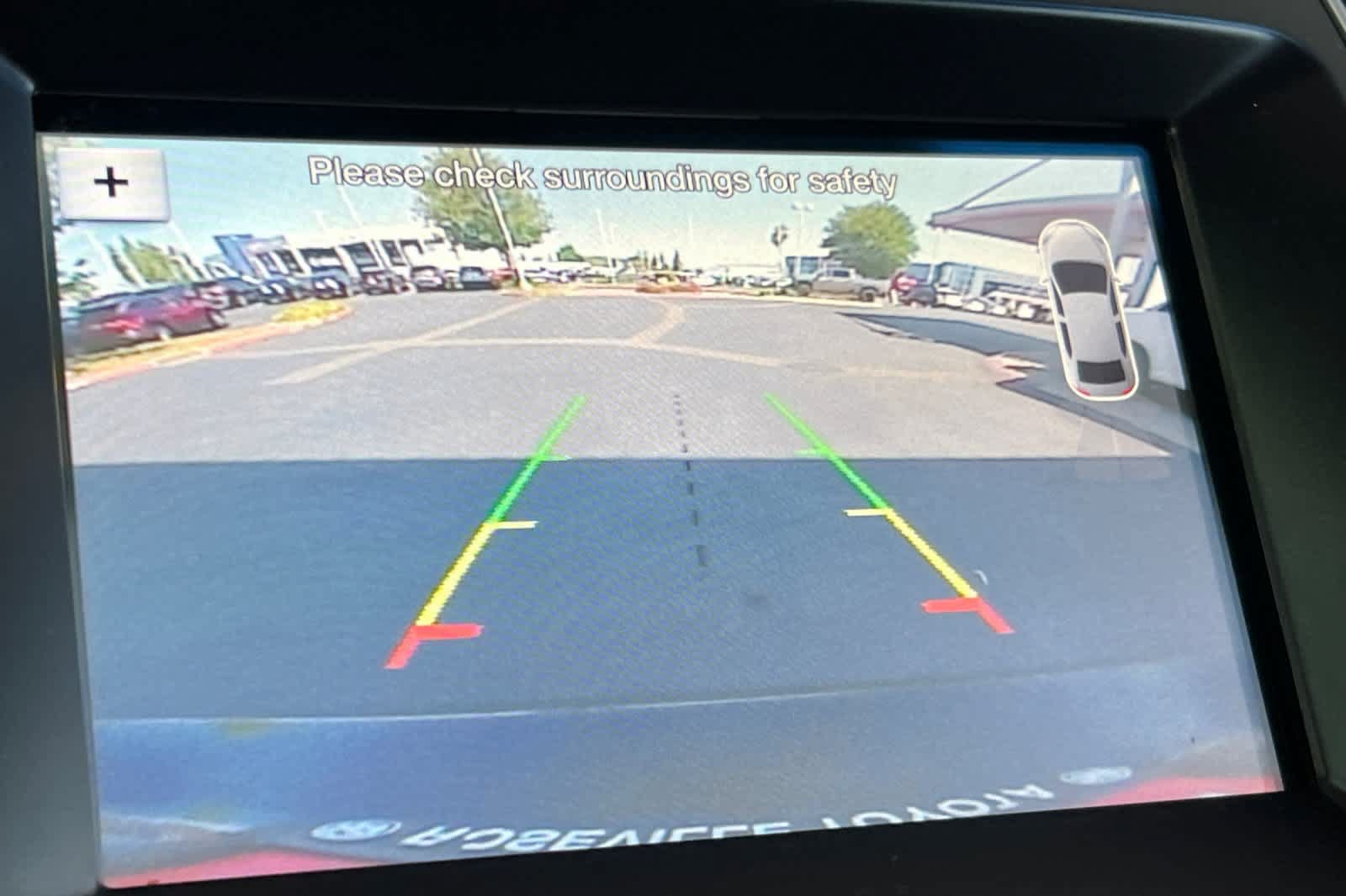 Used 2018 Ford Edge Titanium FWD image 21