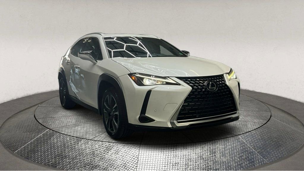 Used 2020 Lexus UX 200 200 Base w/ Premium Package image 2