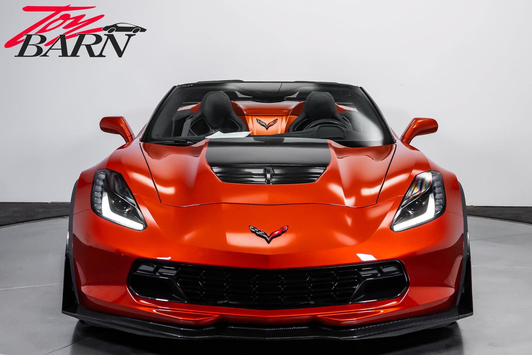 Used 2015 Chevrolet Corvette Z06 w/ 3LZ Preferred Equipment Group RWD image 8
