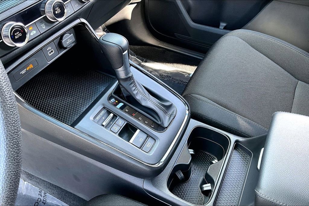 Used 2025 Honda CR-V LX image 15