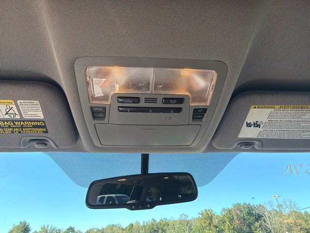Used 2014 Toyota Highlander XLE FWD image 15