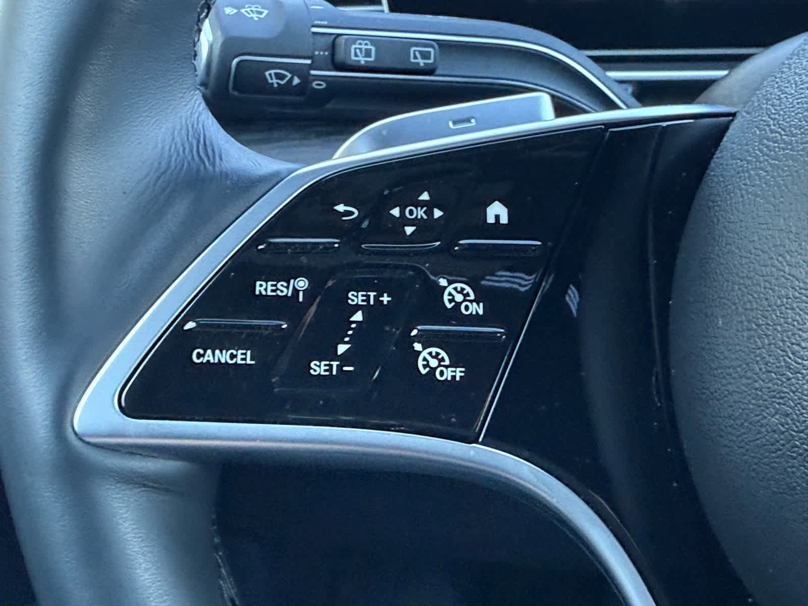 Certified 2025 Mercedes-Benz GLE 350 4MATIC image 22