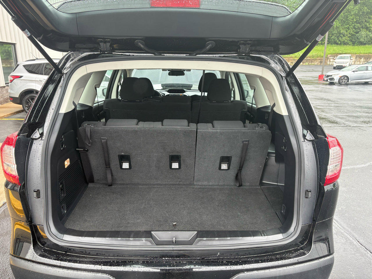 Used 2021 Subaru Ascent 8-Passenger image 16