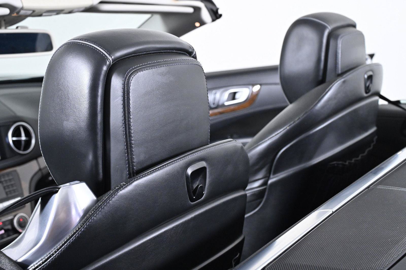Used 2013 Mercedes-Benz SL 550 image 37
