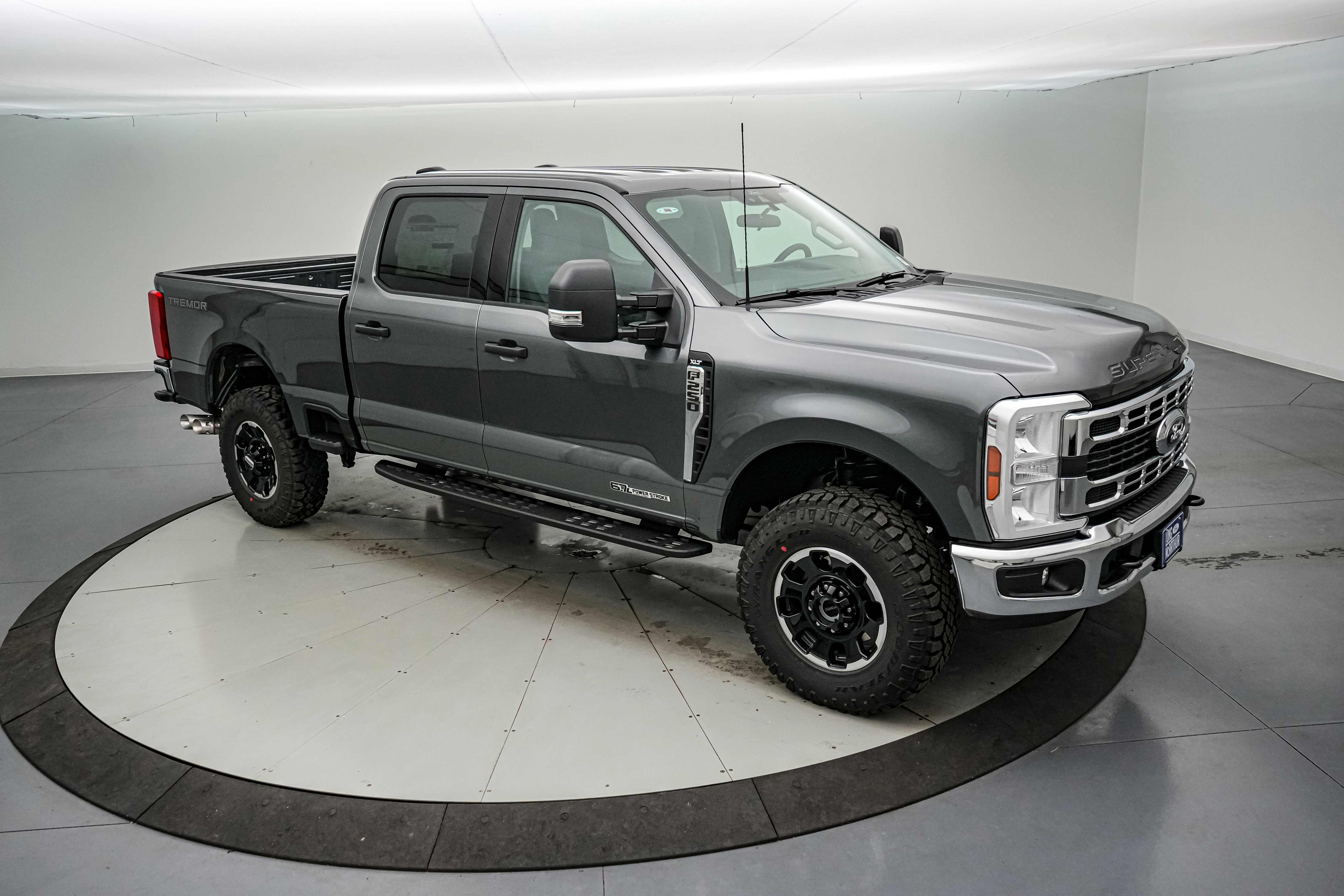 New 2026 Ford F250 XLT w/ Tremor Off-Road Package image 2
