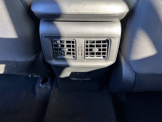 Used 2022 Toyota RAV4 LE AWD/4WD image 28