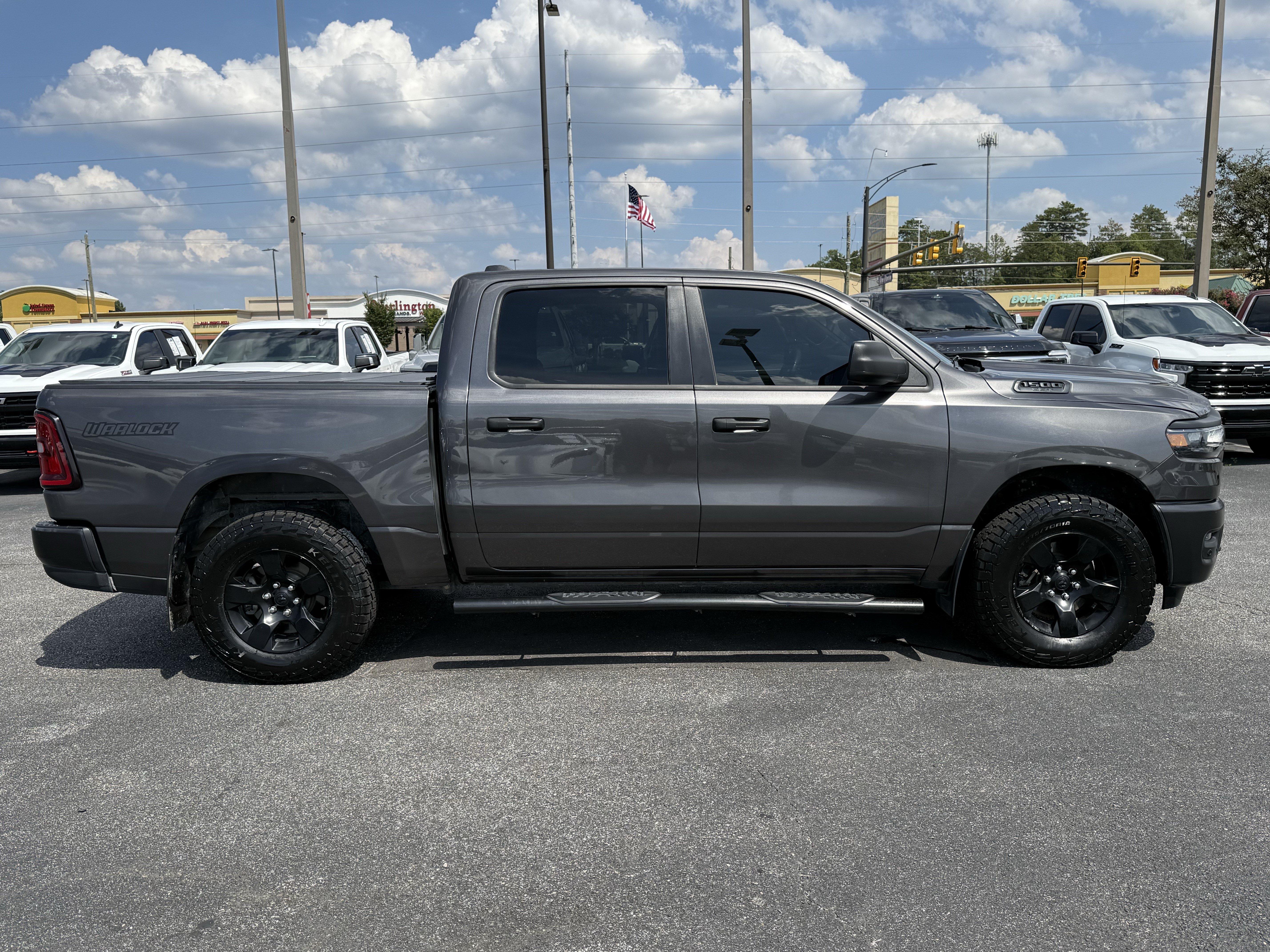 Used 2025 RAM 1500 Warlock AWD/4WD image 11