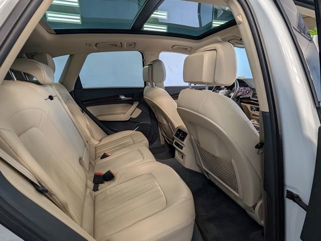 Used 2020 Audi Q5 2.0T Premium Plus w/ Premium Plus Package image 15