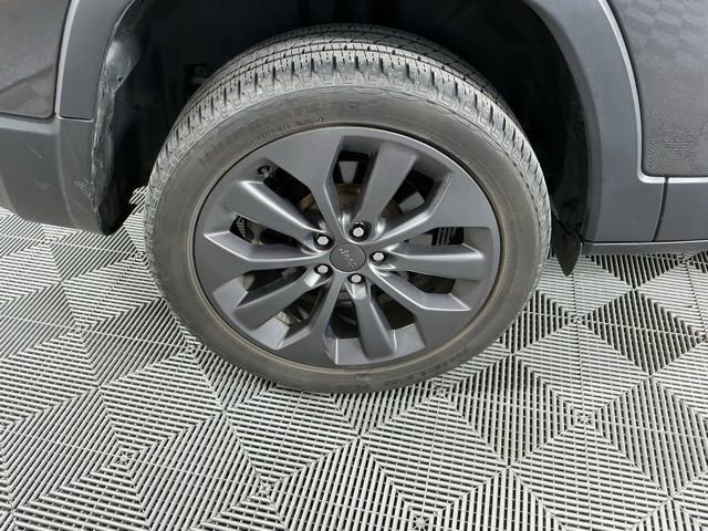 Used 2021 Jeep Cherokee Latitude Lux 80th Anniv w/ Quick Order Package 26U 80TH image 16