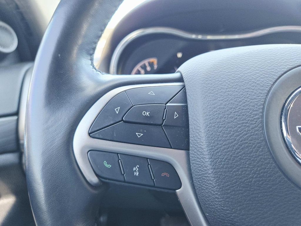 Certified 2021 Jeep Grand Cherokee Laredo X AWD/4WD image 19