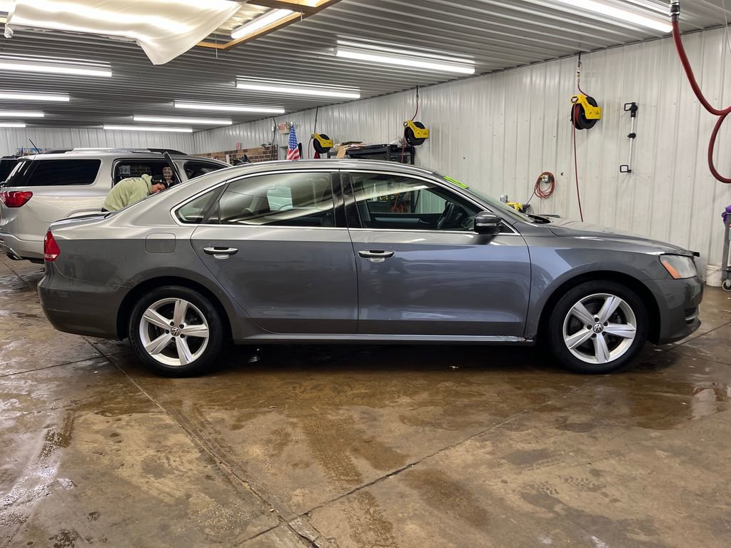 Used 2013 Volkswagen Passat 2.5 SE image 9