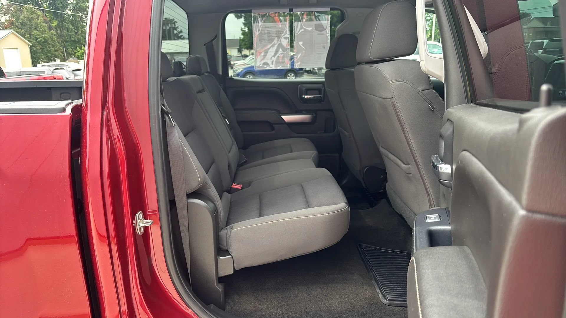 Used 2018 Chevrolet Silverado 1500 LT w/ All Star Edition AWD/4WD image 15
