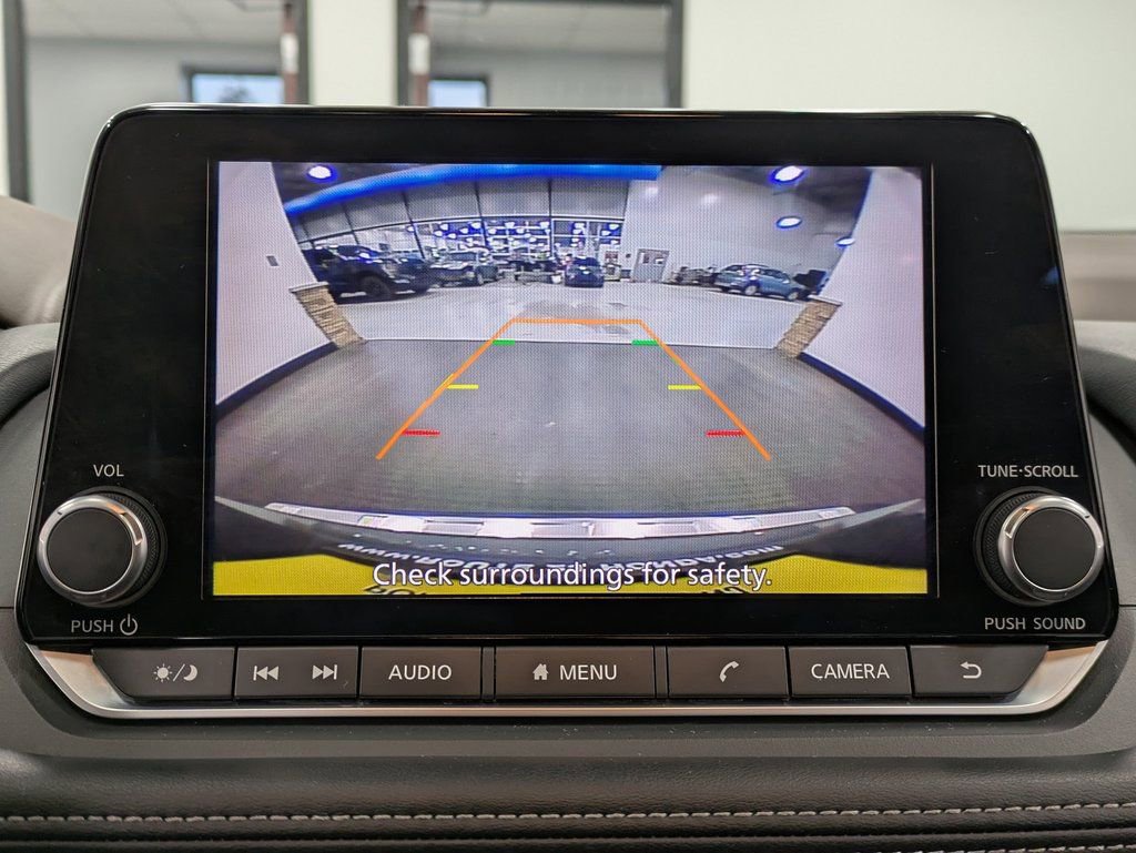 Used 2023 Nissan Rogue SV w/ SV Premium B Package image 13