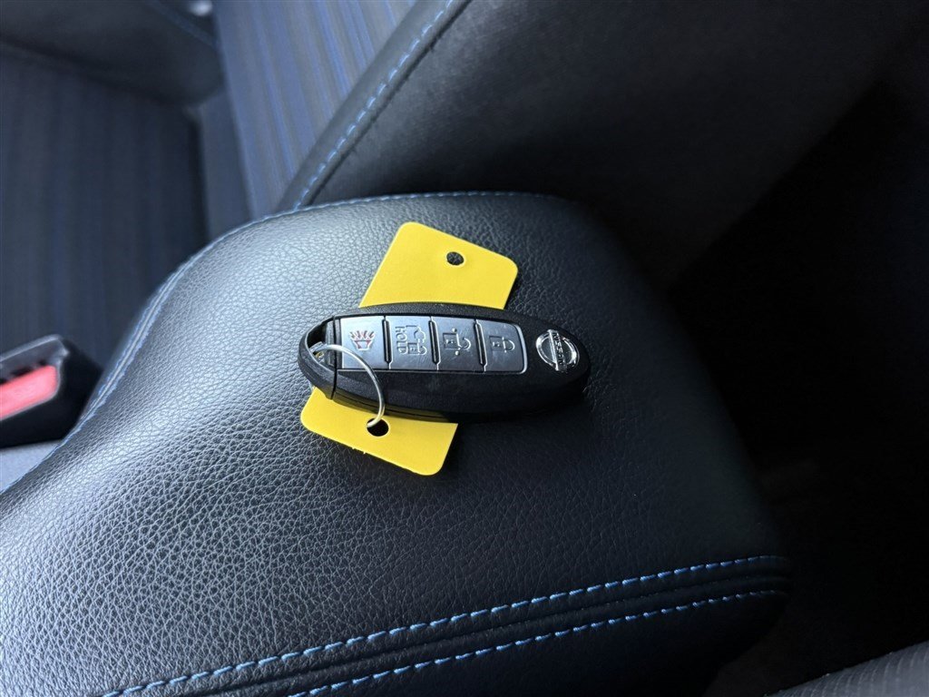 Used 2022 Nissan Leaf S image 27