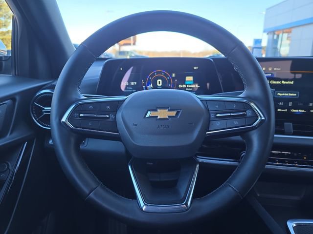 Used 2025 Chevrolet Equinox LT w/ Convenience Package II image 14