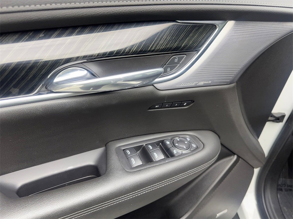 Used 2021 Cadillac XT6 Premium Luxury image 33