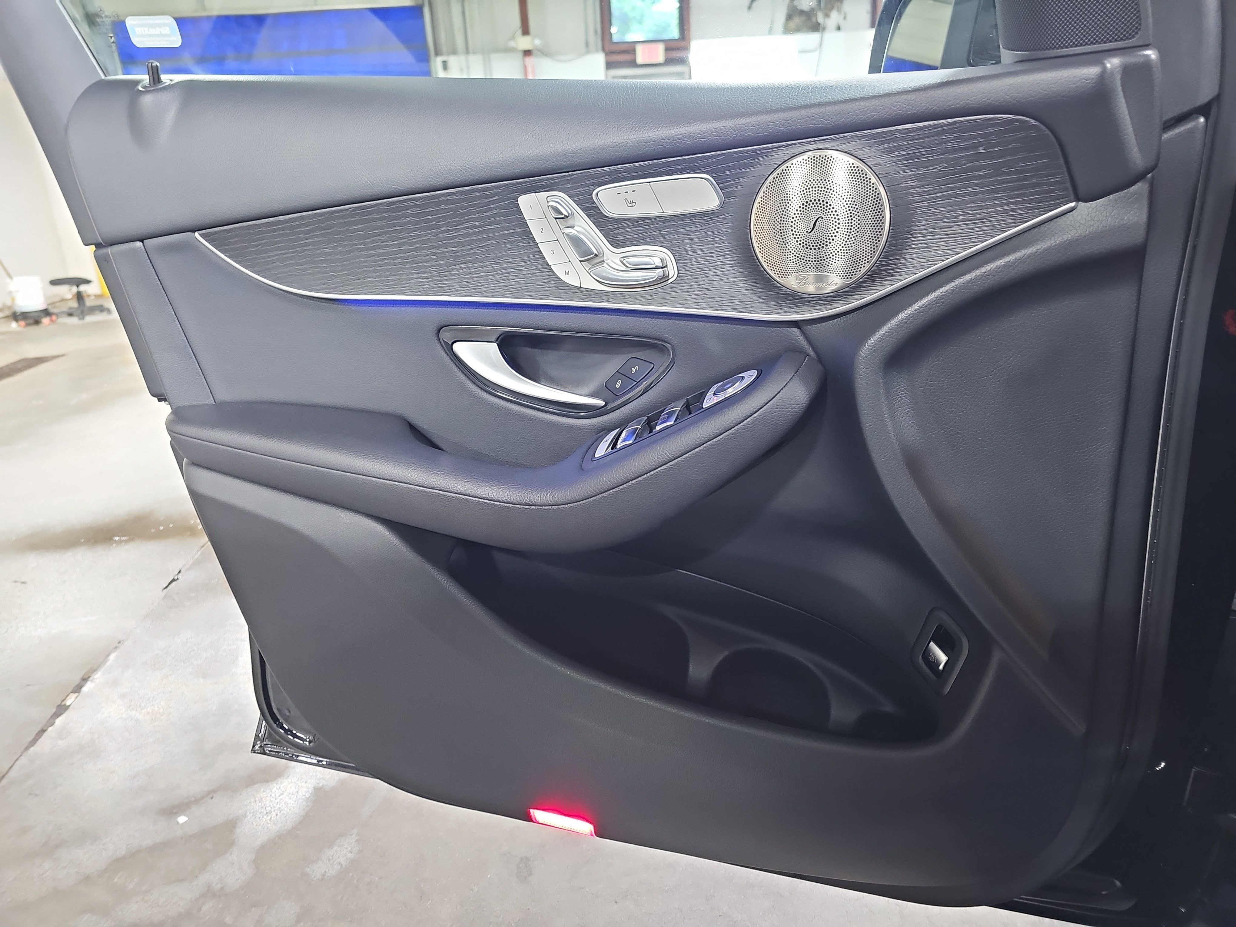Used 2021 Mercedes-Benz GLC 300 4MATIC image 26