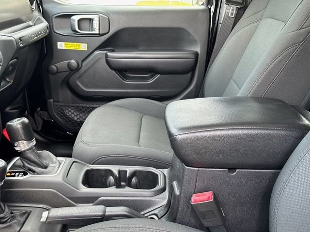 Used 2018 Jeep Wrangler Unlimited Sport AWD/4WD image 23
