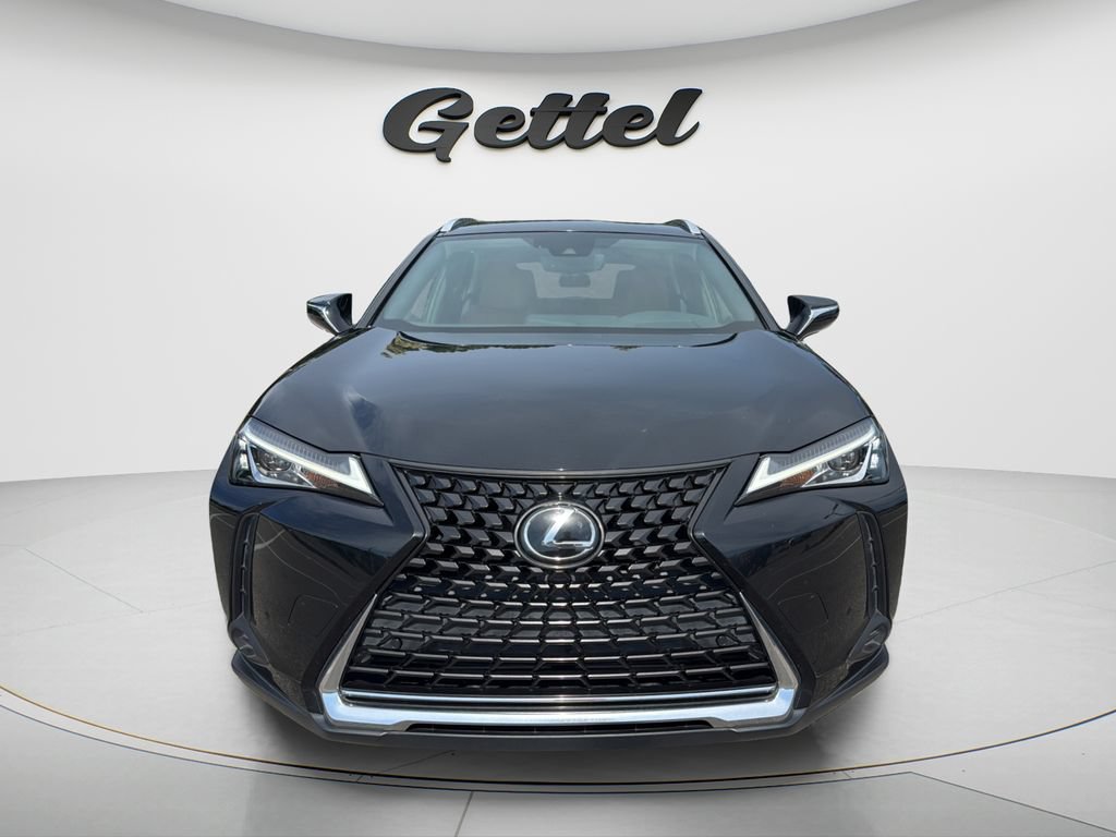 Used 2021 Lexus UX 200 w/ Premium Package FWD image 2
