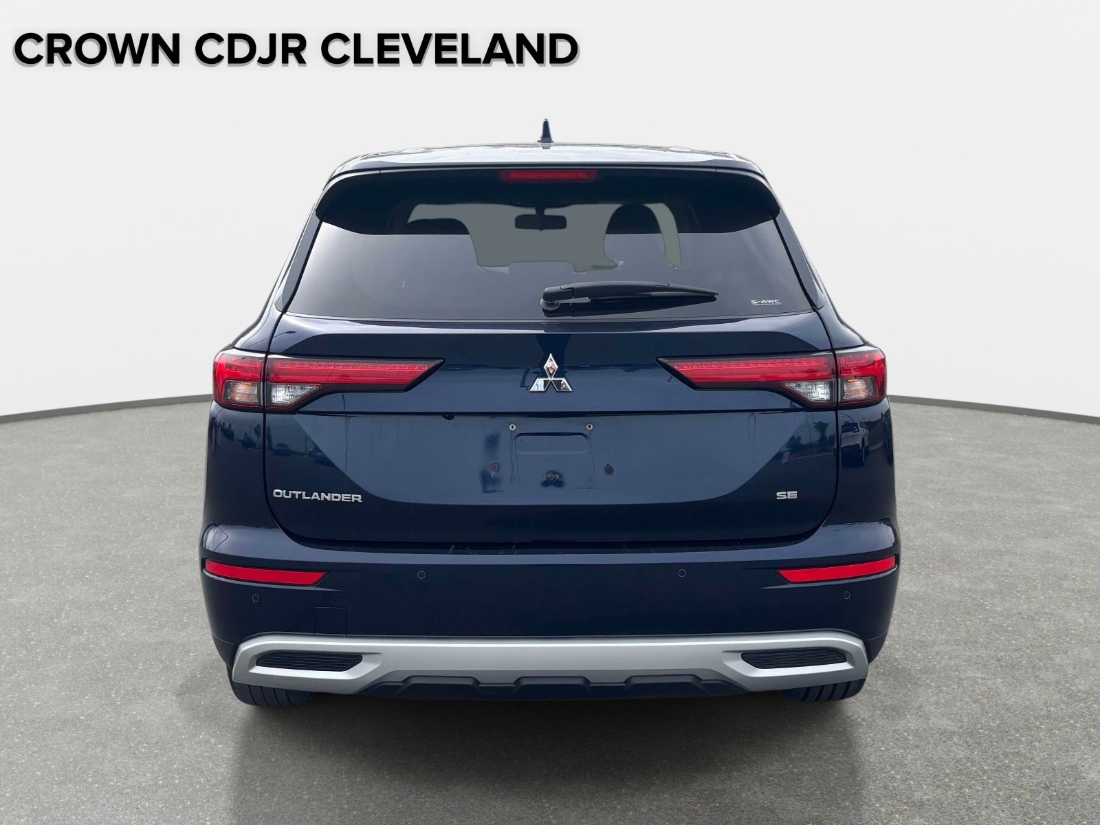 Used 2024 Mitsubishi Outlander SE AWD/4WD image 5