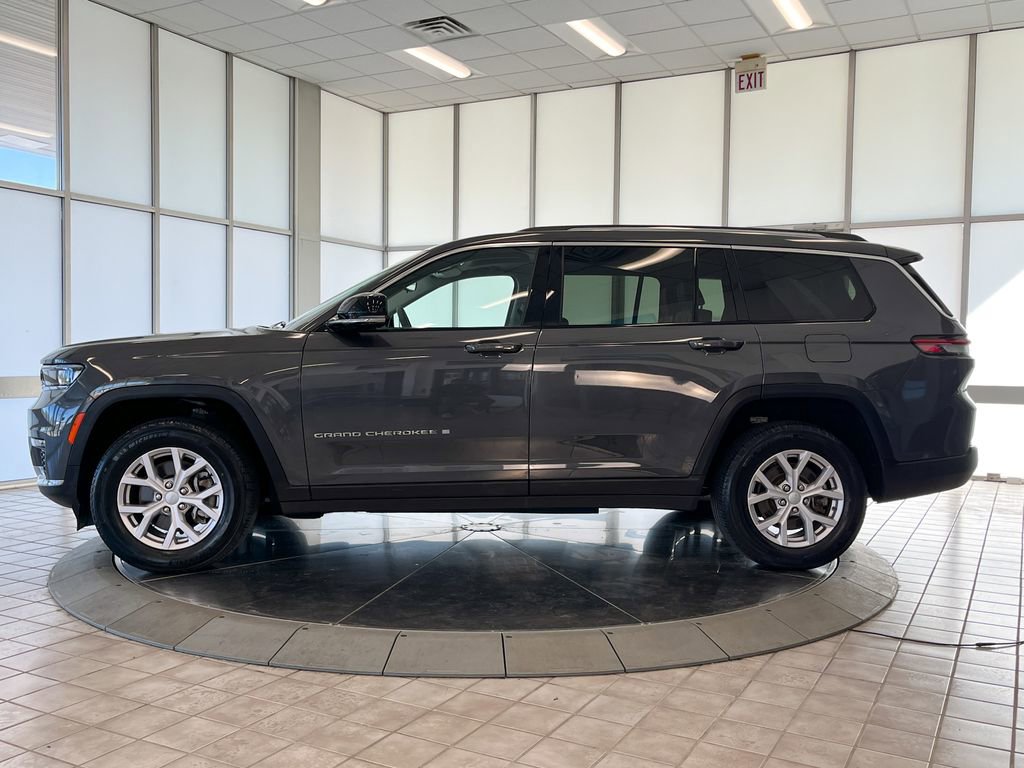 Used 2022 Jeep Grand Cherokee L Limited image 5