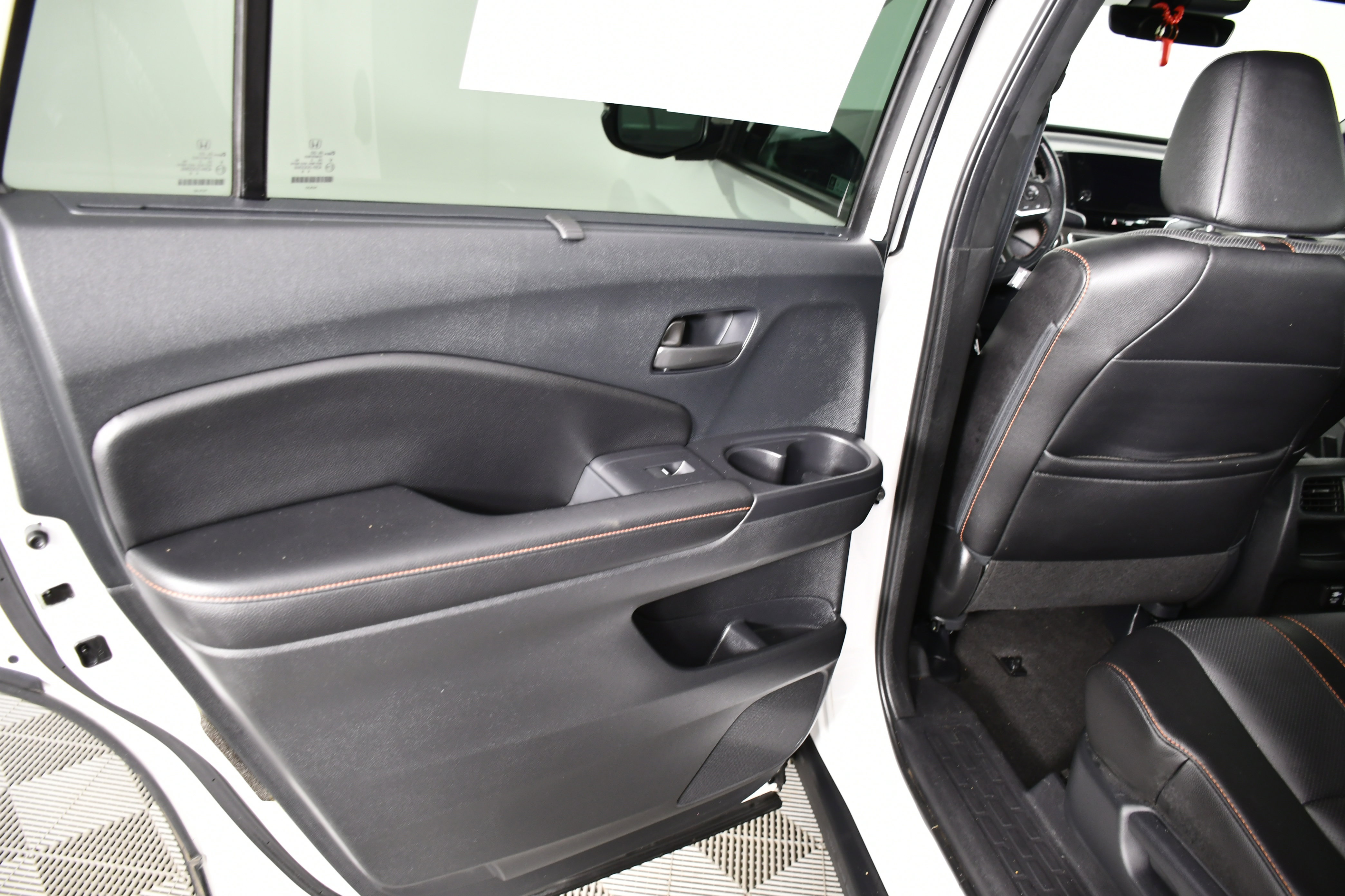 Certified 2023 Honda Passport TrailSport image 48
