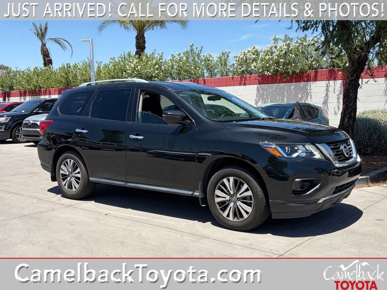 Used 2017 Nissan Pathfinder S FWD image 1