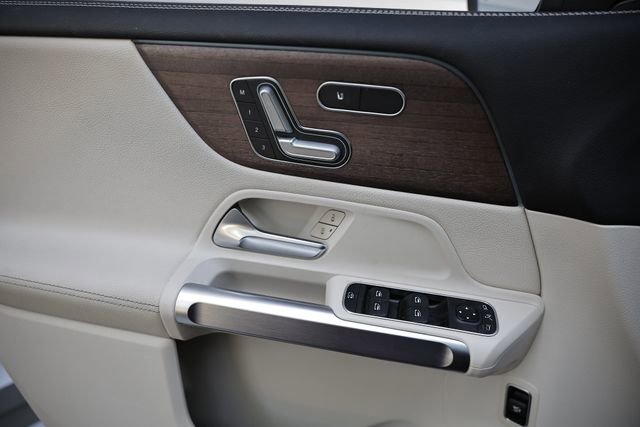 Used 2023 Mercedes-Benz GLB 250 4MATIC image 14