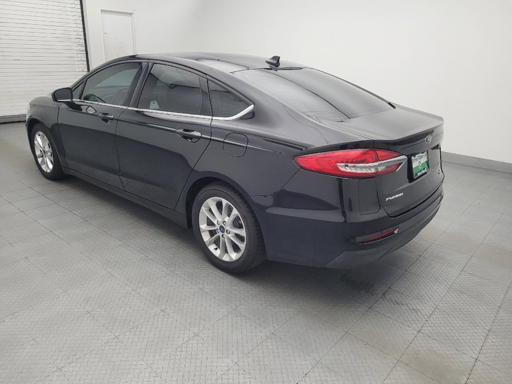 Used 2019 Ford Fusion SE FWD image 3