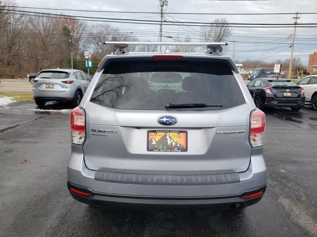 Used 2017 Subaru Forester 2.5i Premium w/ All-Weather Package image 4