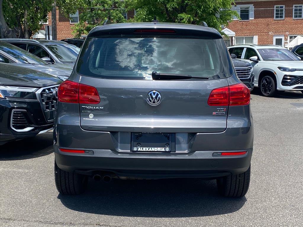 Used 2017 Volkswagen Tiguan Limited w/ Premium Package AWD/4WD image 4
