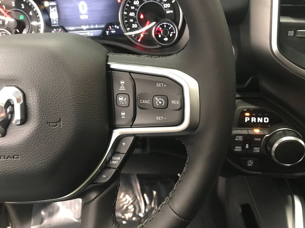 New 2026 RAM 1500 4x4 Crew Cab image 16