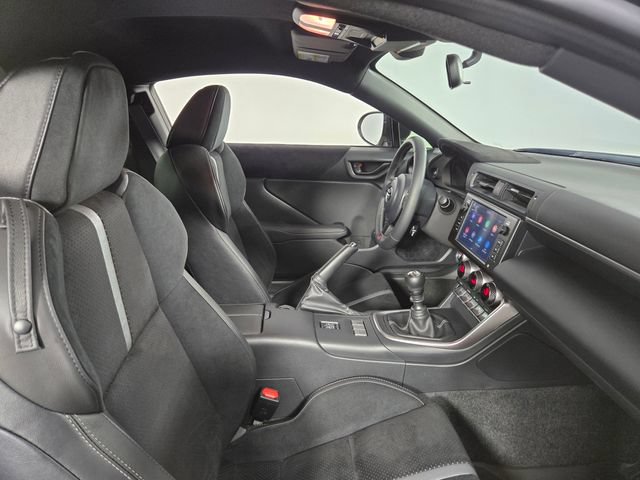 Used 2025 Toyota GR86 Premium RWD image 15