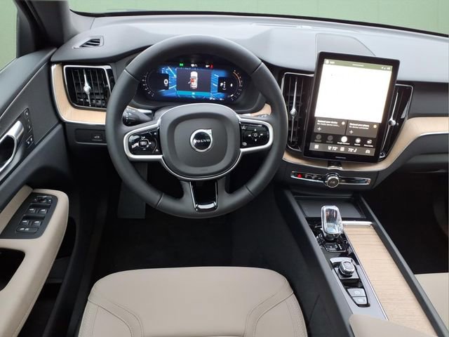 New 2026 Volvo XC60 B5 Core w/ Climate Package image 11