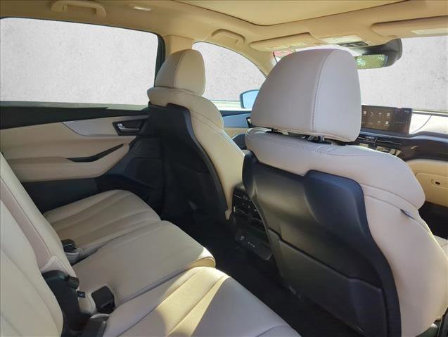 Used 2025 Acura MDX FWD image 23