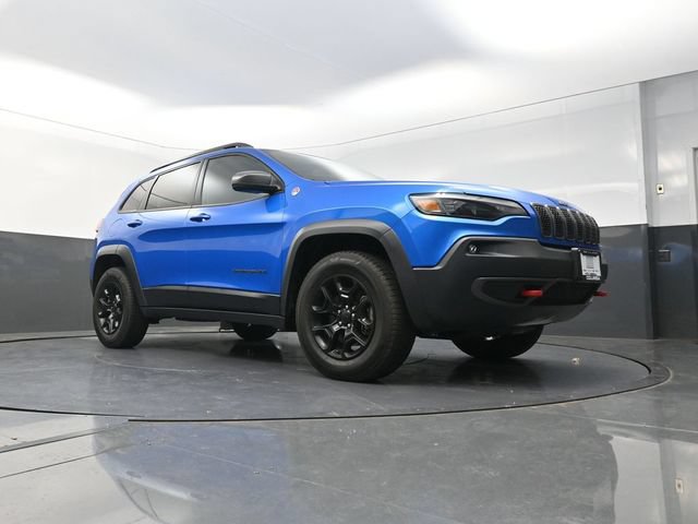 Used 2019 Jeep Cherokee Trailhawk w/ Comfort/Convenience Group AWD/4WD image 20