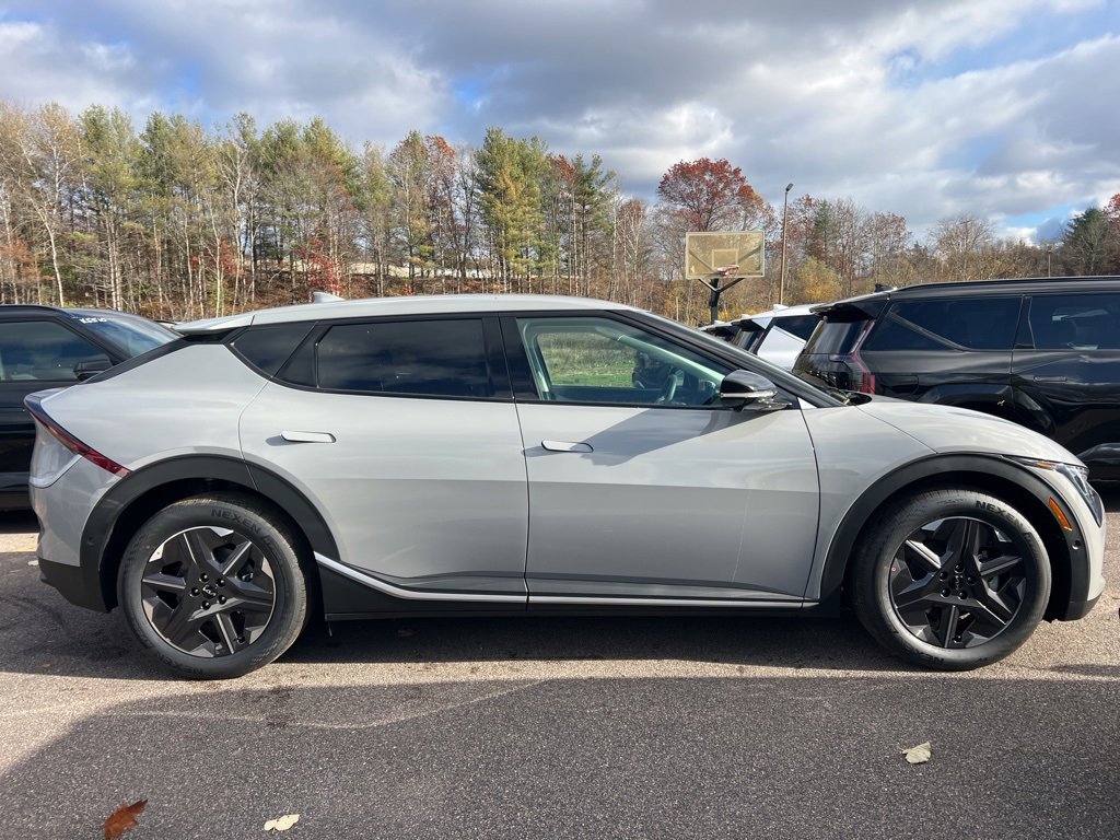 New 2025 Kia EV6 Light image 4