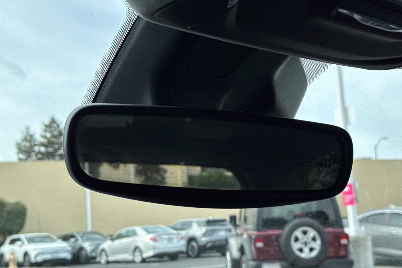 Used 2022 Jeep Grand Cherokee Limited image 25