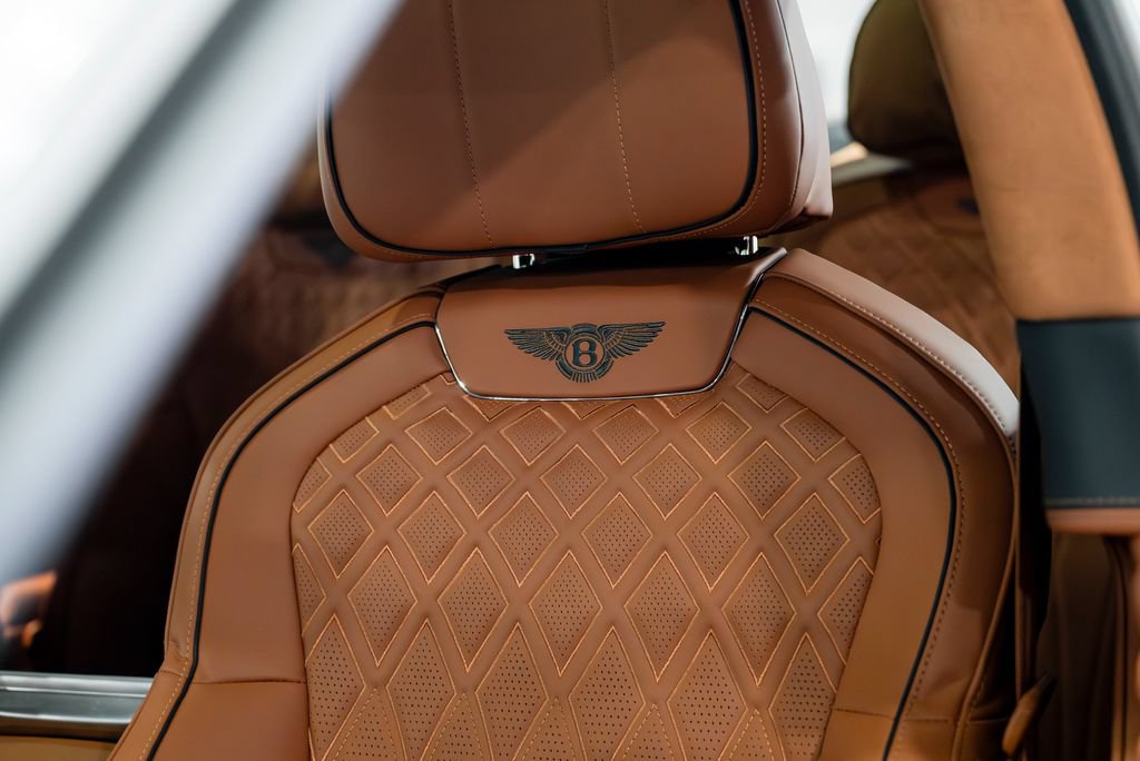 Used 2023 Bentley Flying Spur W12 AWD/4WD image 46