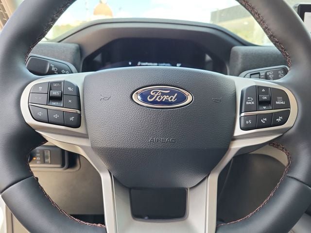 New 2026 Ford Explorer Active w/ Active Comfort Package image 11