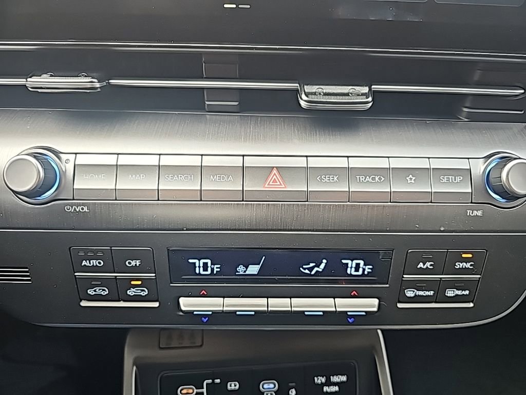 New 2026 Hyundai Kona SEL Premium AWD/4WD image 18